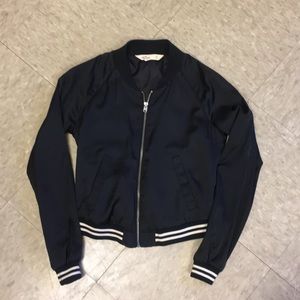 Hollister bomber